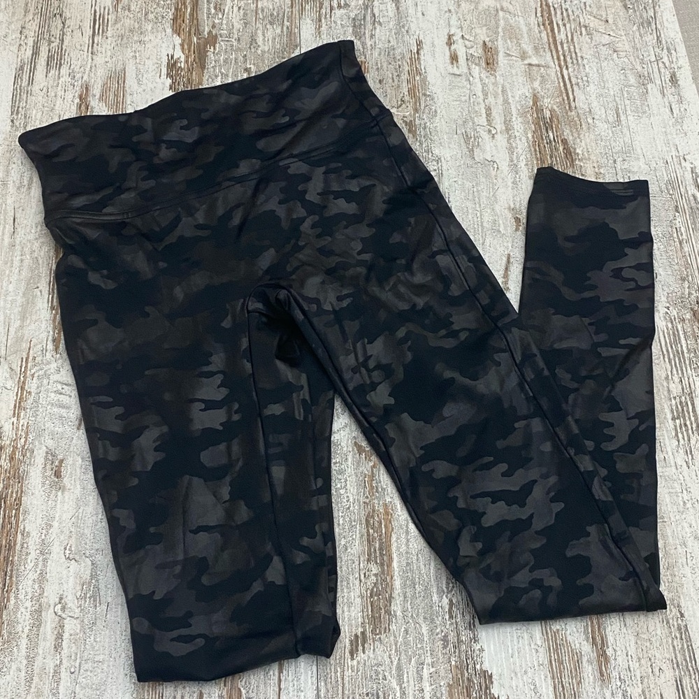 NWOT Spanx Leggings